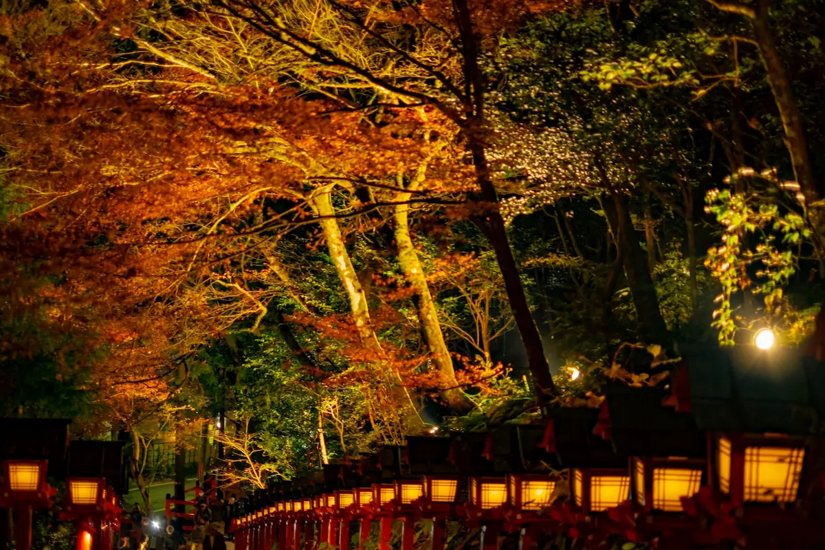 貴船神社 もみじ灯籠
